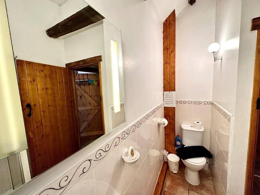 Detached One Level Stone Barn Villa Llangwm-Isaf Ngoại thất bức ảnh