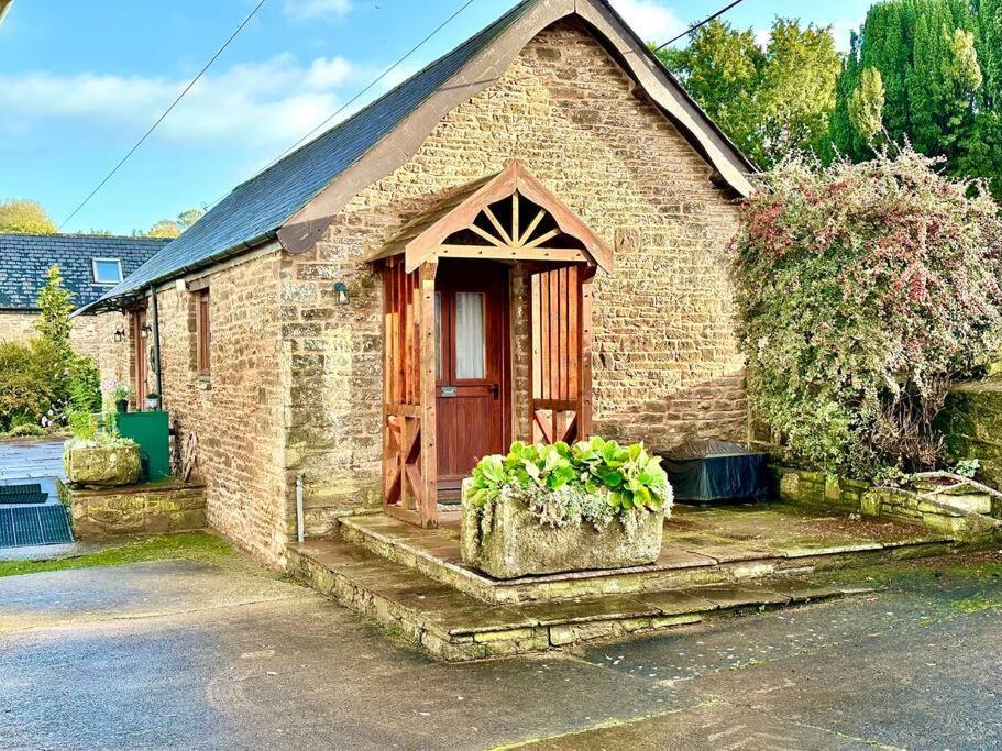 Detached One Level Stone Barn Villa Llangwm-Isaf Ngoại thất bức ảnh