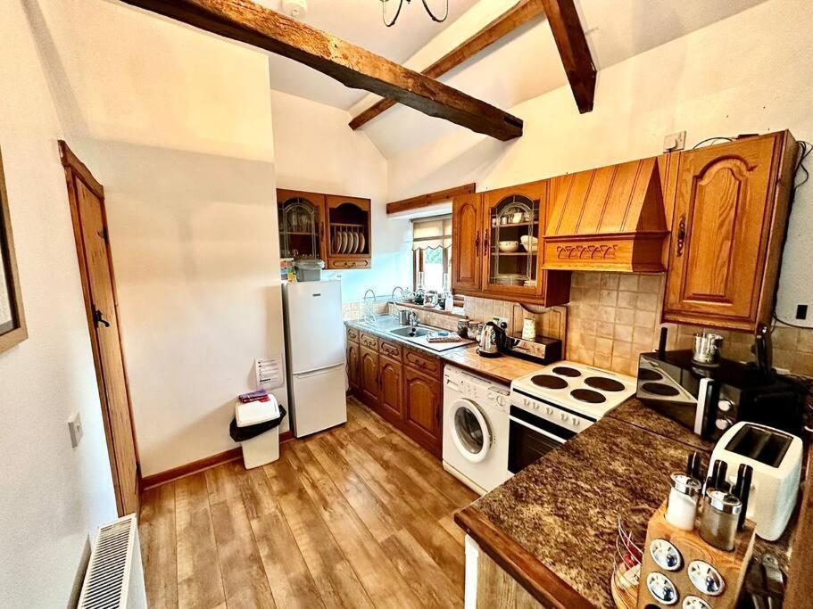 Detached One Level Stone Barn Villa Llangwm-Isaf Ngoại thất bức ảnh